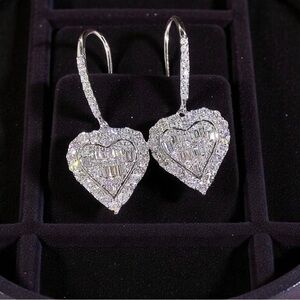 💎Baguette Cluster CZ  Diamond Heart Drop Earrings💙